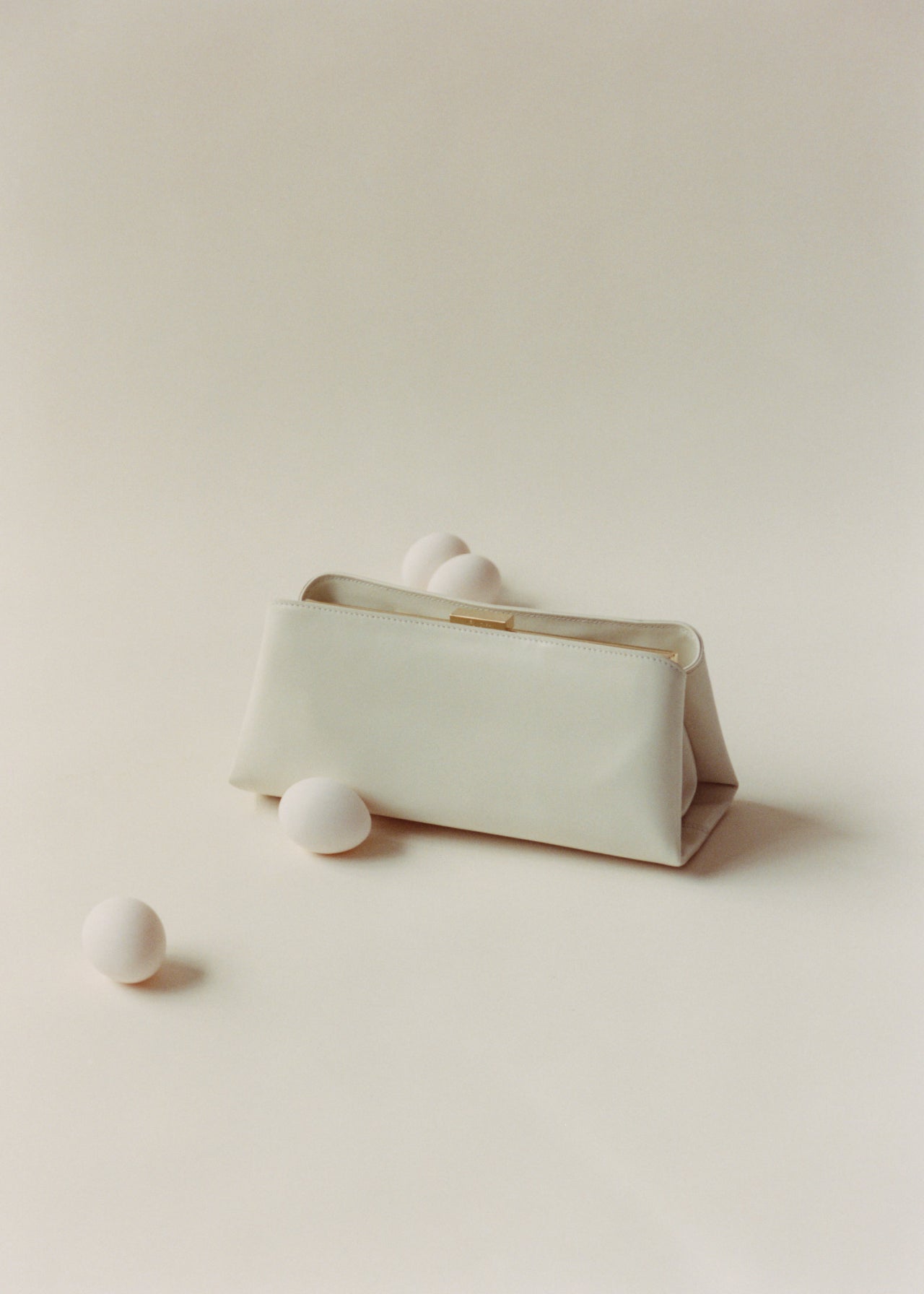 Elegant Gold Ivory Éclair Premium Calf Leather Convertible Shoulder Bag Clutch