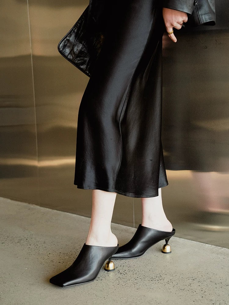 Lucy Mule Heels Black