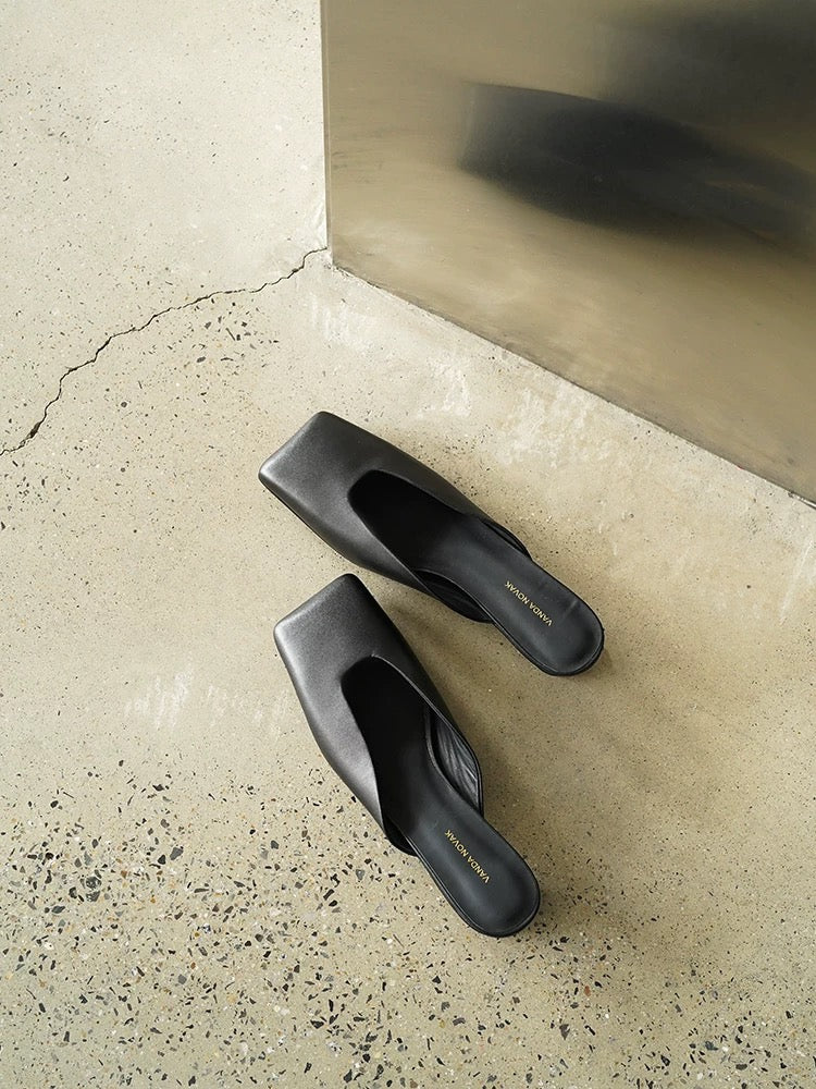 Giana Mules Black