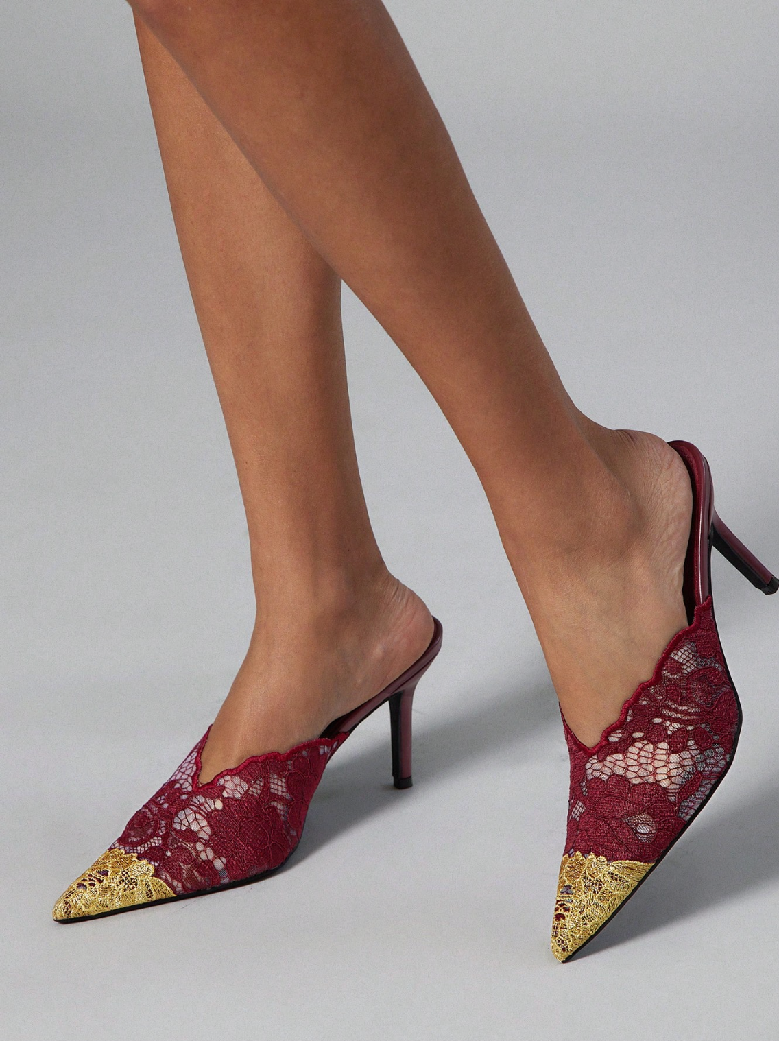 Milano Lace Pumps Burgundy